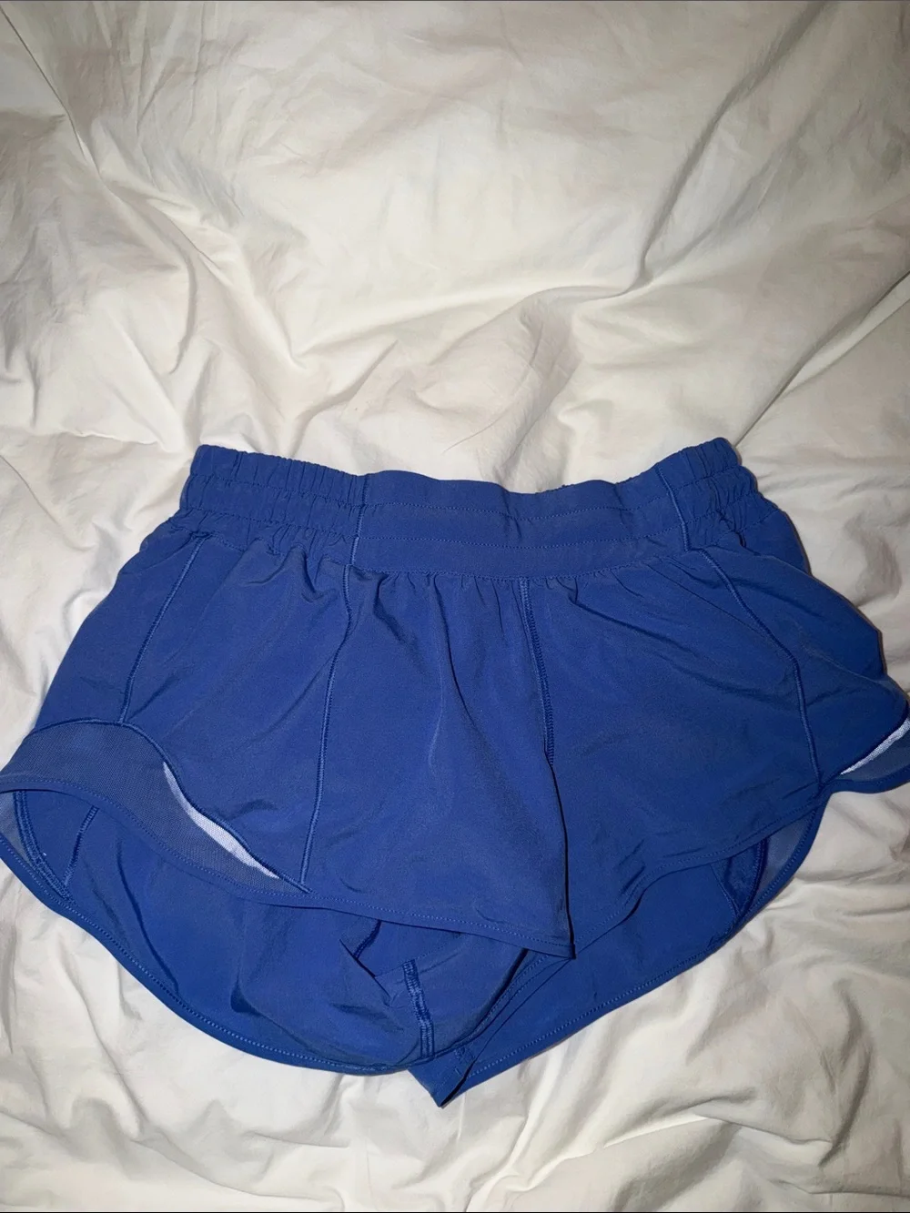 Lululemon hotty hot 2.5” size 6